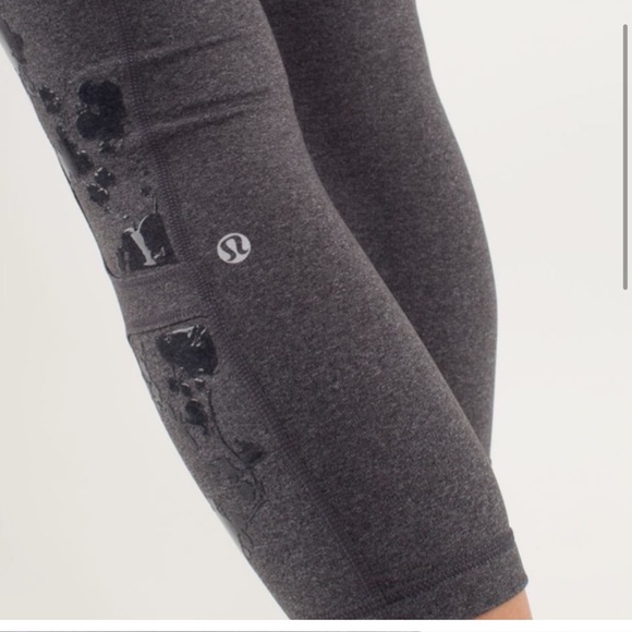 EUC* Lululemon “Hold Me Close” Crop Leggings - Picture 5 of 8